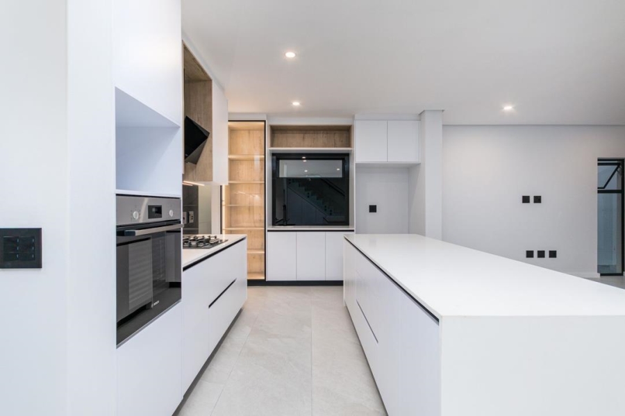 4 Bedroom Property for Sale in Sandown Western Cape